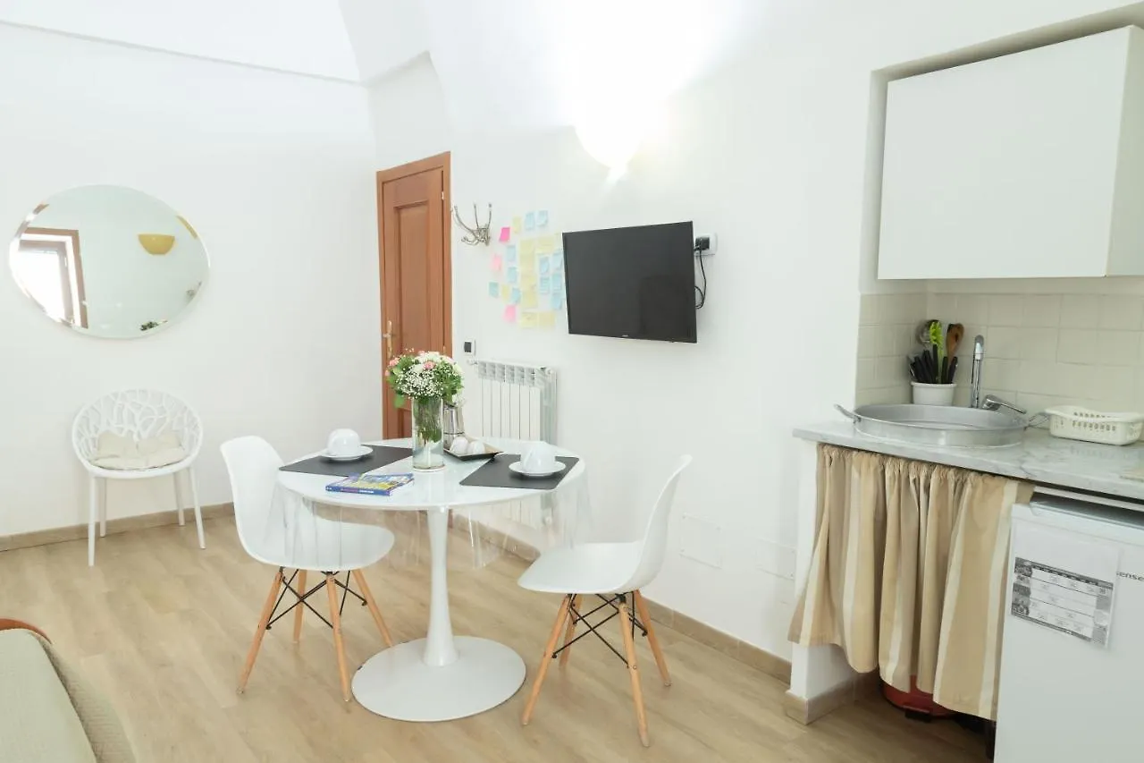 Neapolitan Style Apartrment