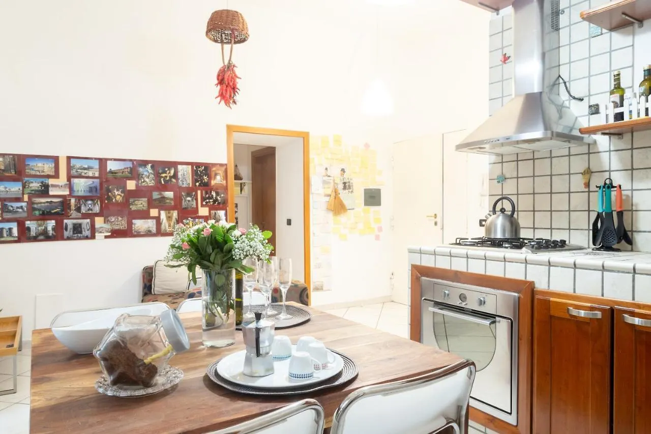 Neapolitan Style Apartrment Naples